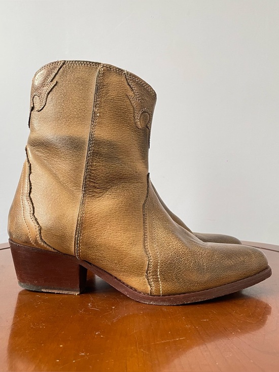 Shoes - Free People New Frontier Western Boots | US 6.5